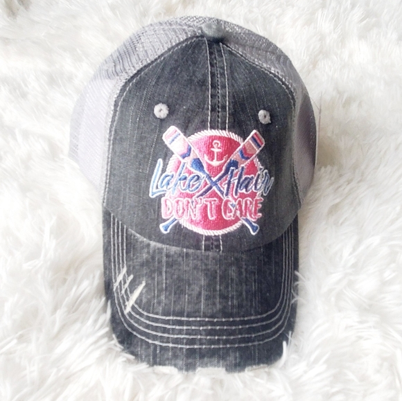 EMBROIDERED TRUCKER HAT - Picture 5 of 6